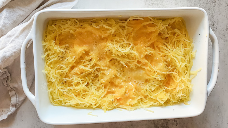 squash noodles in a pan