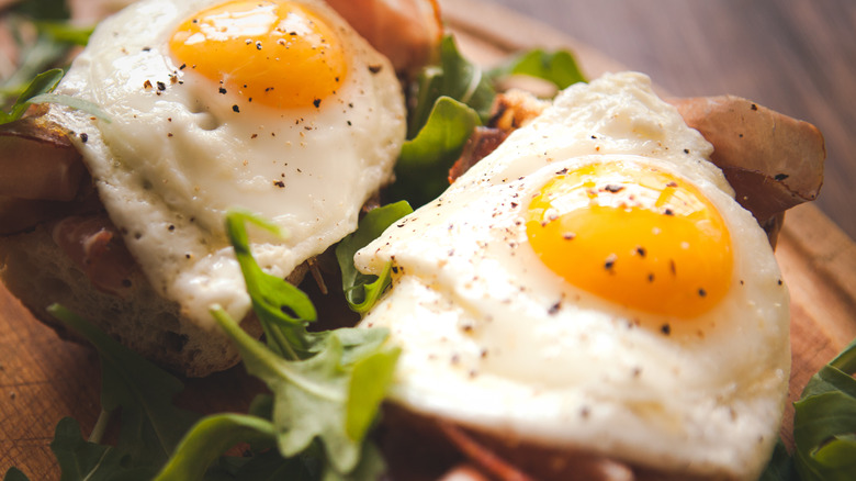 eggs and lettuce on toast