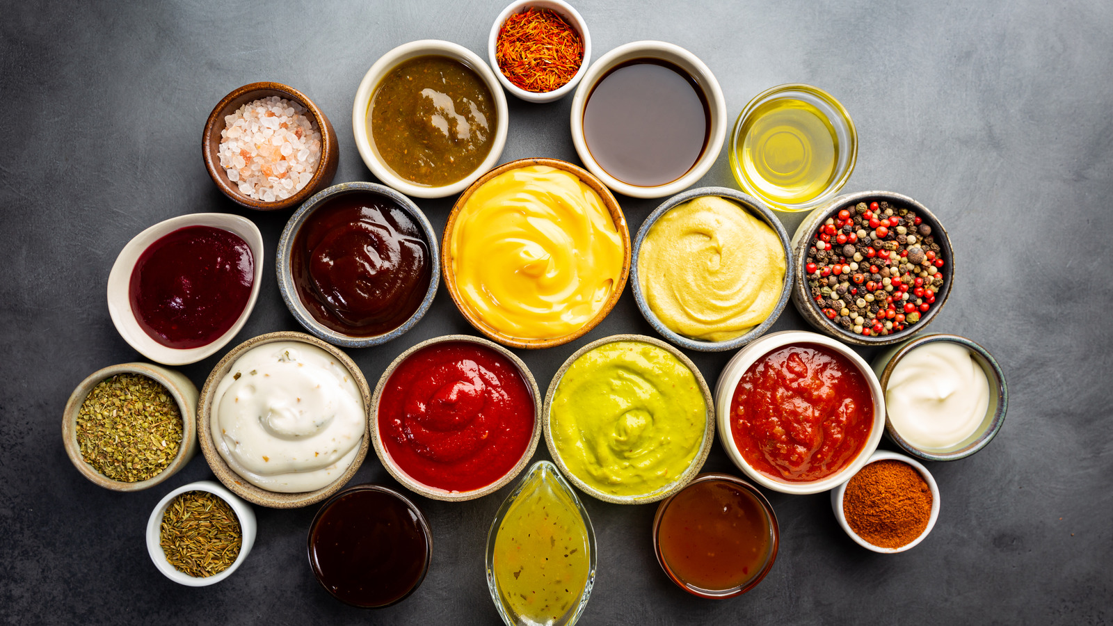 The types of salad dressings and other condiments can be dizzying with the  shear numbers on the market to choose from Stock Photo - Alamy