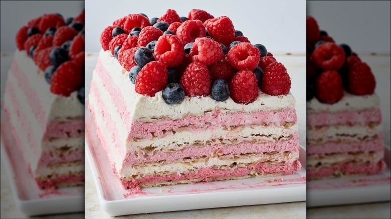 strawberry icebox cake with berries