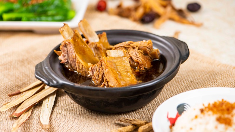 Bak kut teh