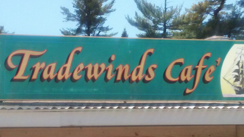 Tradewinds Café