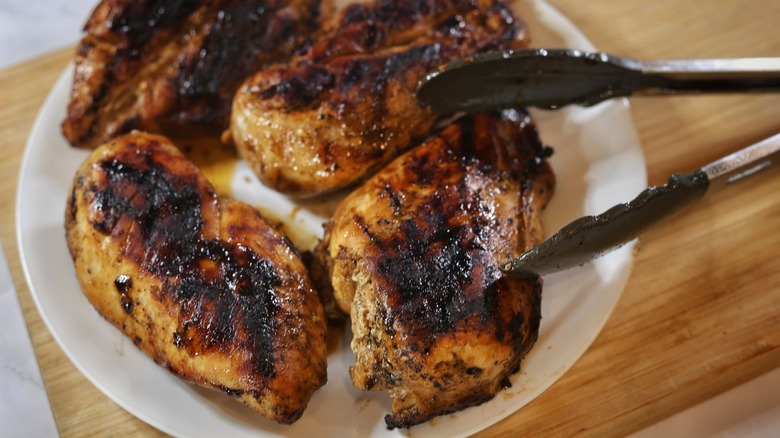 plate of grilled chicken