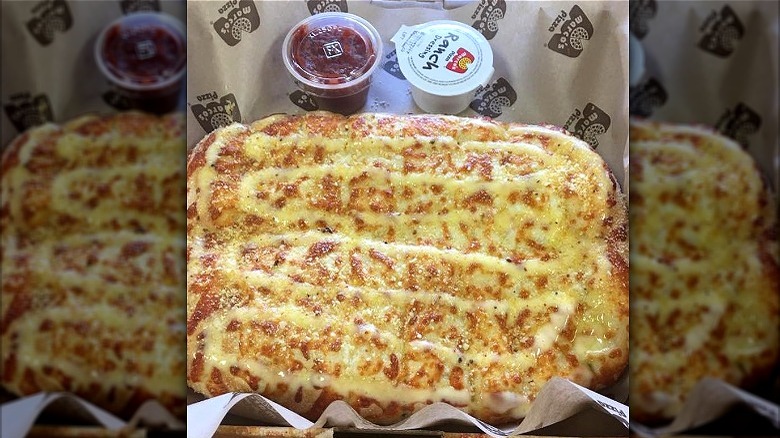 Cheezybread with sauces