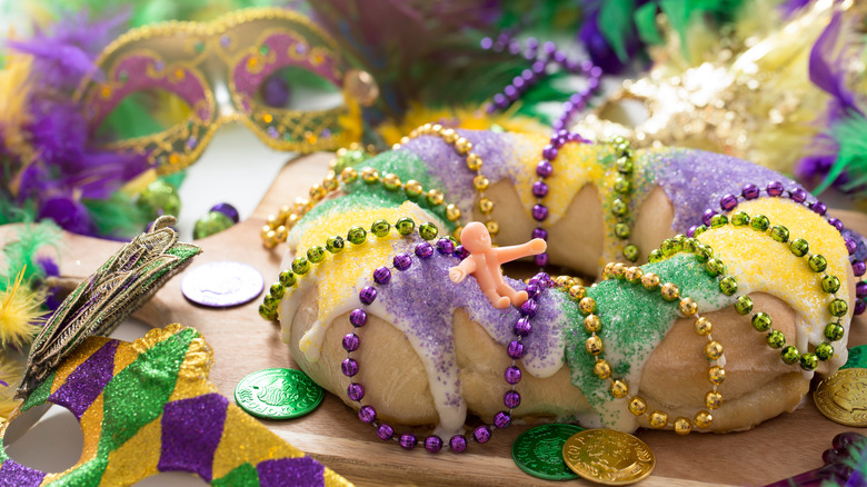 Mardi Gras king cake