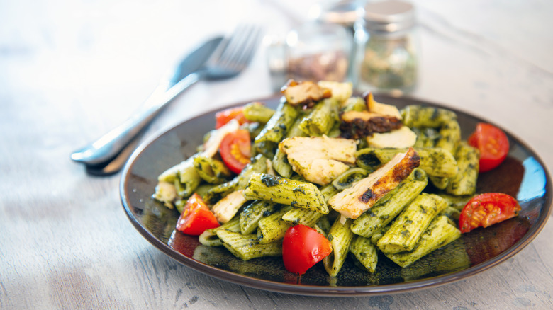 marinated chicken pesto pasta