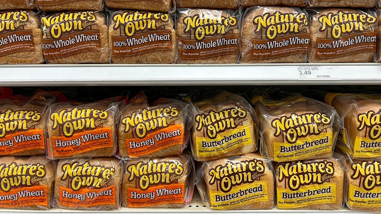 Loaves of Nature's Own bread on shelves