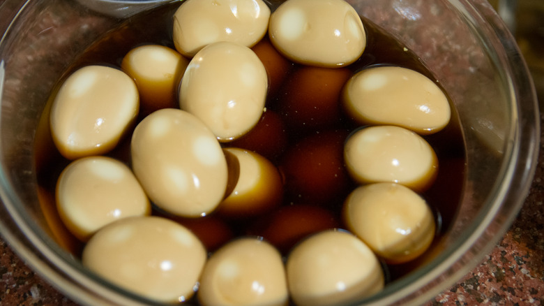 boiled eggs in marinade