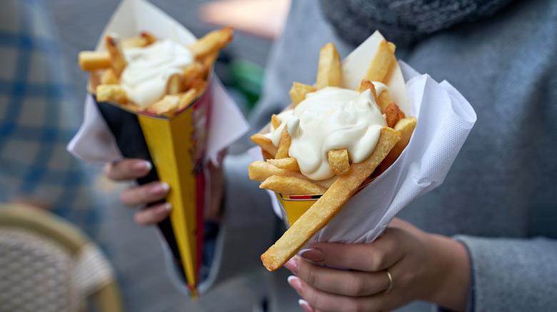 Belgian frites with mayonnaise