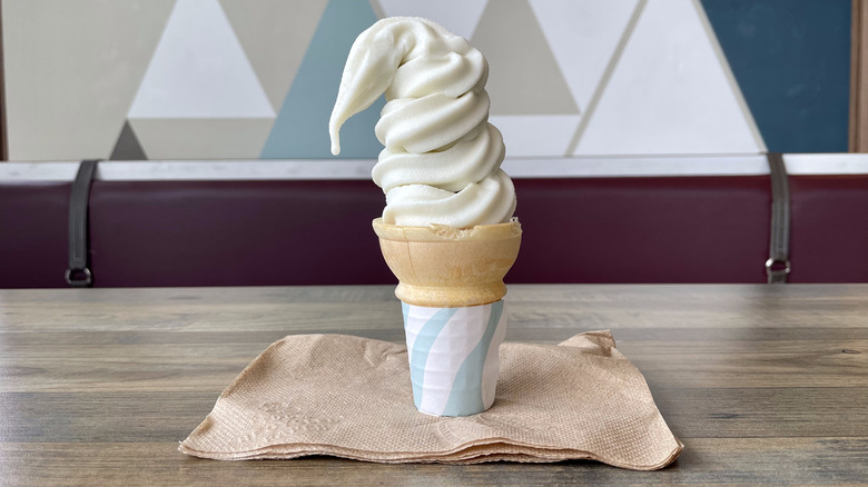 vanilla ice cream cone