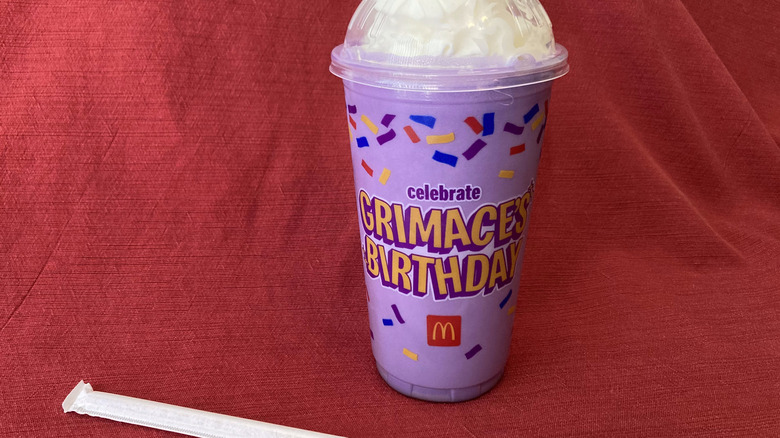 Mcdonalds Grimace Shake Review It Deserves A Grimace 2906