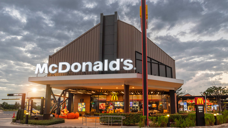 McDonald's store