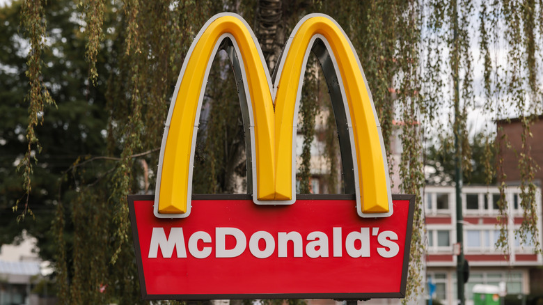 McDonald's sign