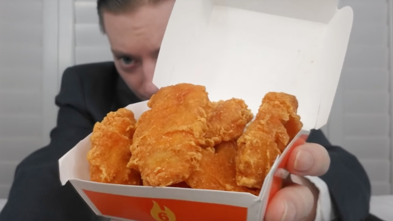 TheReportOfTheWeek reviewing McDonald's Spicy Chicken McNuggets