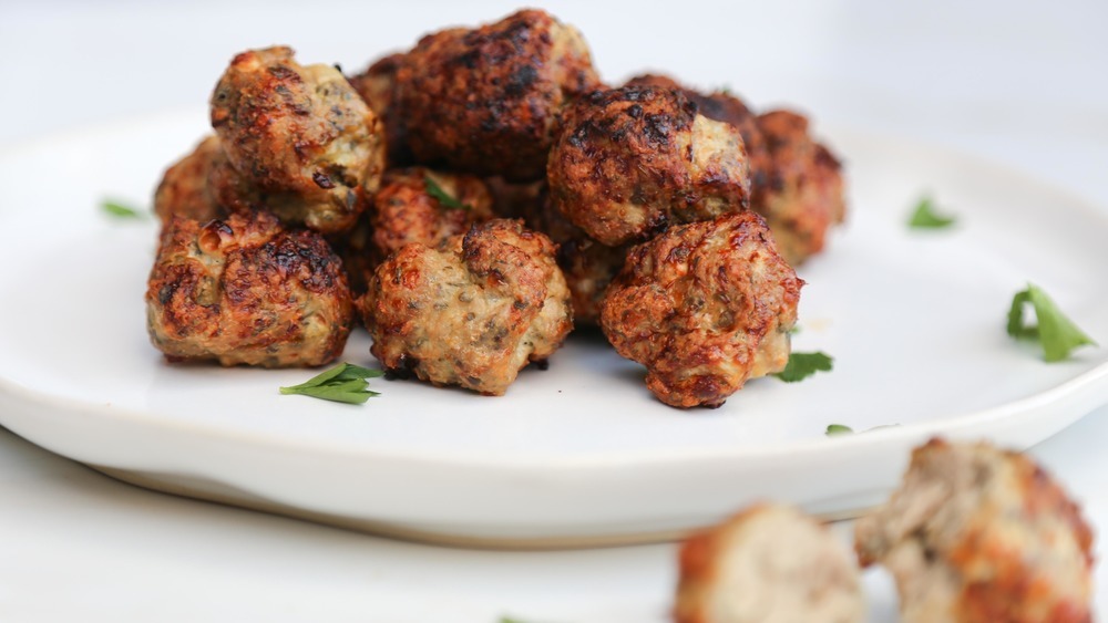 plate of turkey meatballs