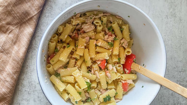 the finished tuna pasta