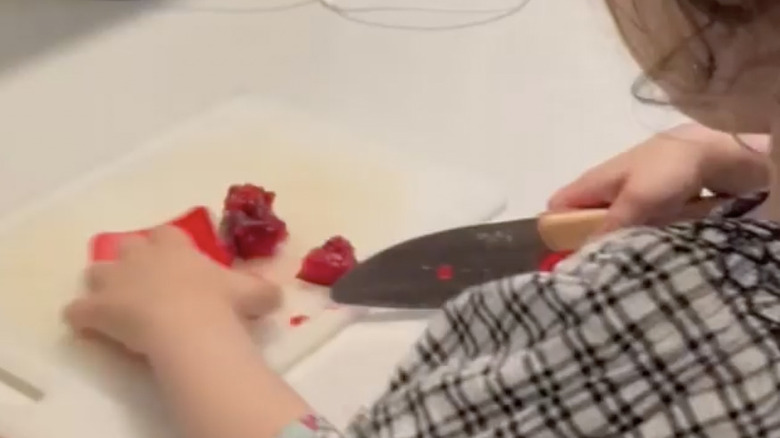 emmy using le petit knife