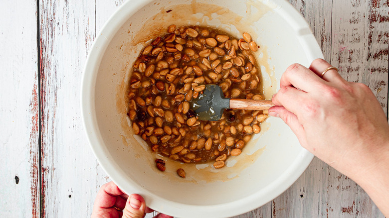 peanut mixture in bowl