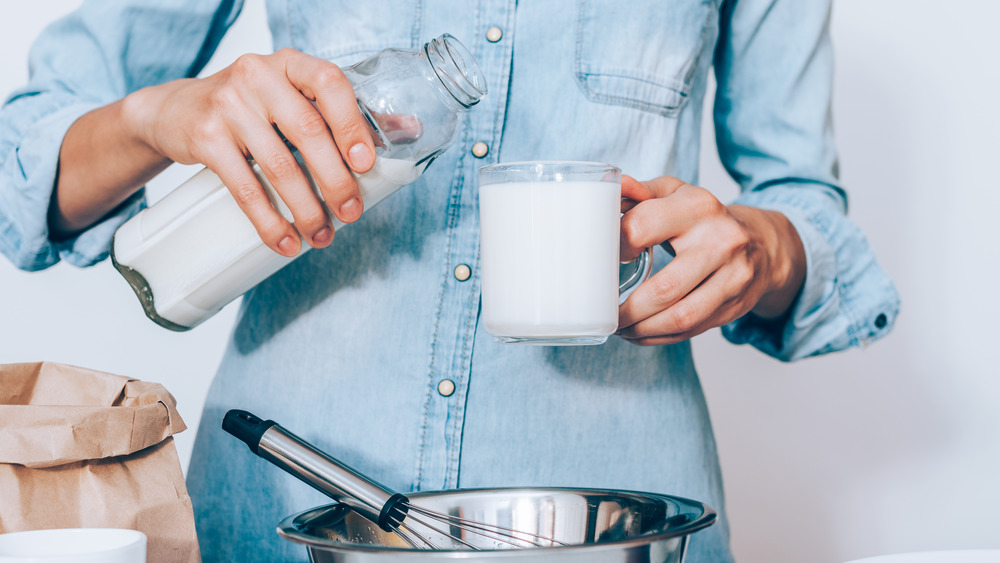 measuring milk