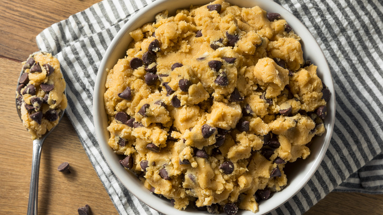 chocolate chip cookie dough