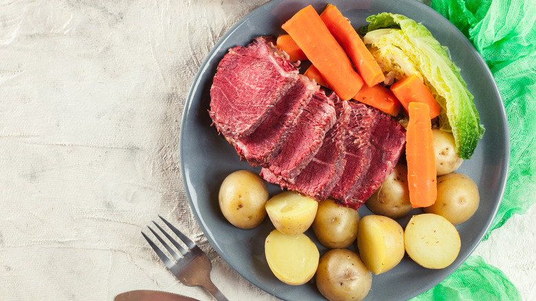 corned beef and cabbage meal