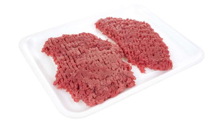 raw cube steak meat 