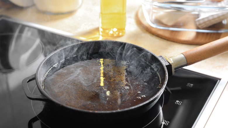 pan with hot oil 