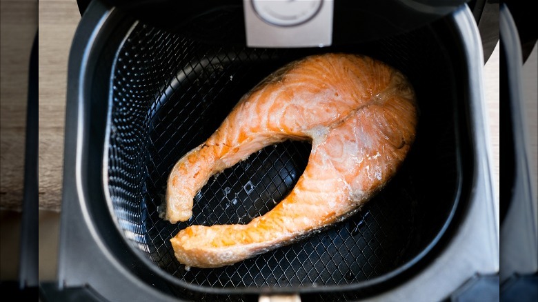 salmon in air fryer basket