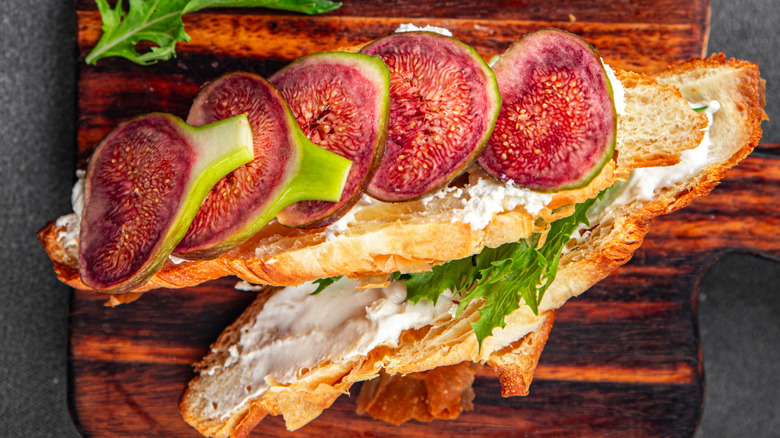 fig in sandwich