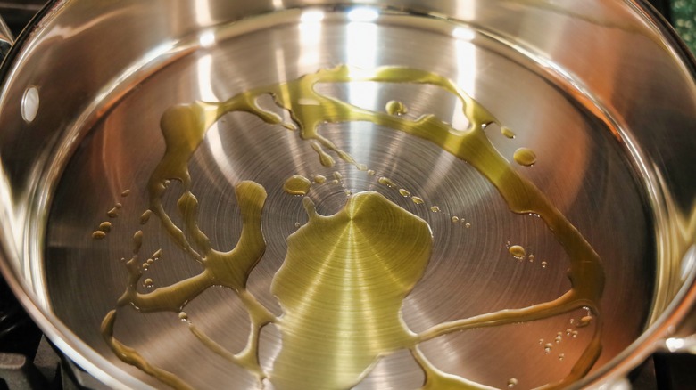 oil in stainless steel pan