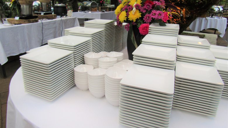 buffet plates