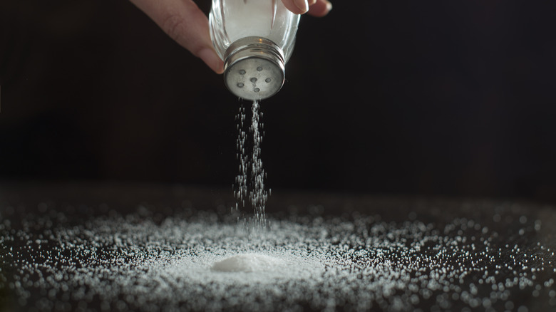 Salt falling from a salt shaker