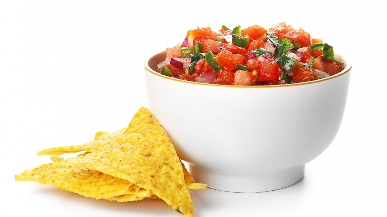 Salsa and chips