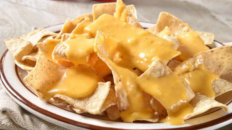 nachos with cheese