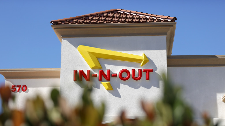 In-n-out burger sign on building