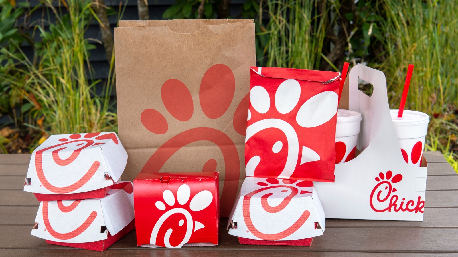 Mistakes Everyone Makes When Ordering Food From Chick-Fil-A