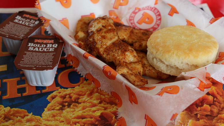 popeyes biscuit meal