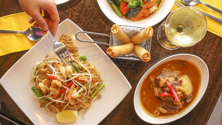 Different Thai dishes