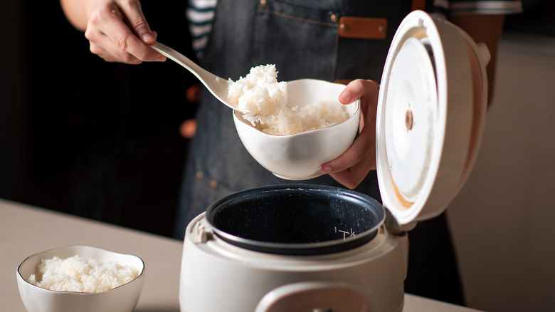 Serving rice from rice cooker