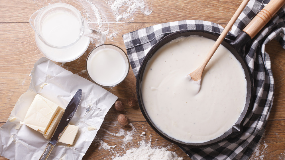 making bechamel in a pan