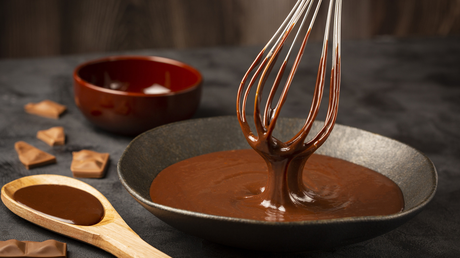 Mistakes Everyone Makes With Chocolate Ganache