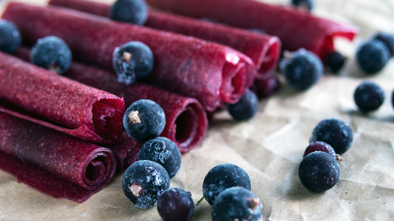 berry roll-ups