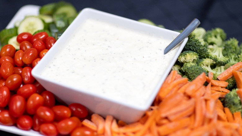 Platter of crudites with ranch dressing