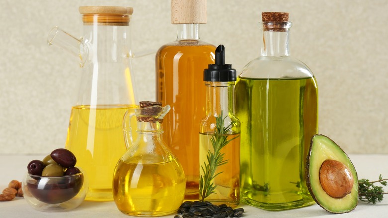 Various types of cooking oil