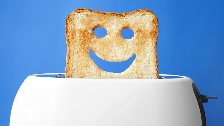 toast smile toaster