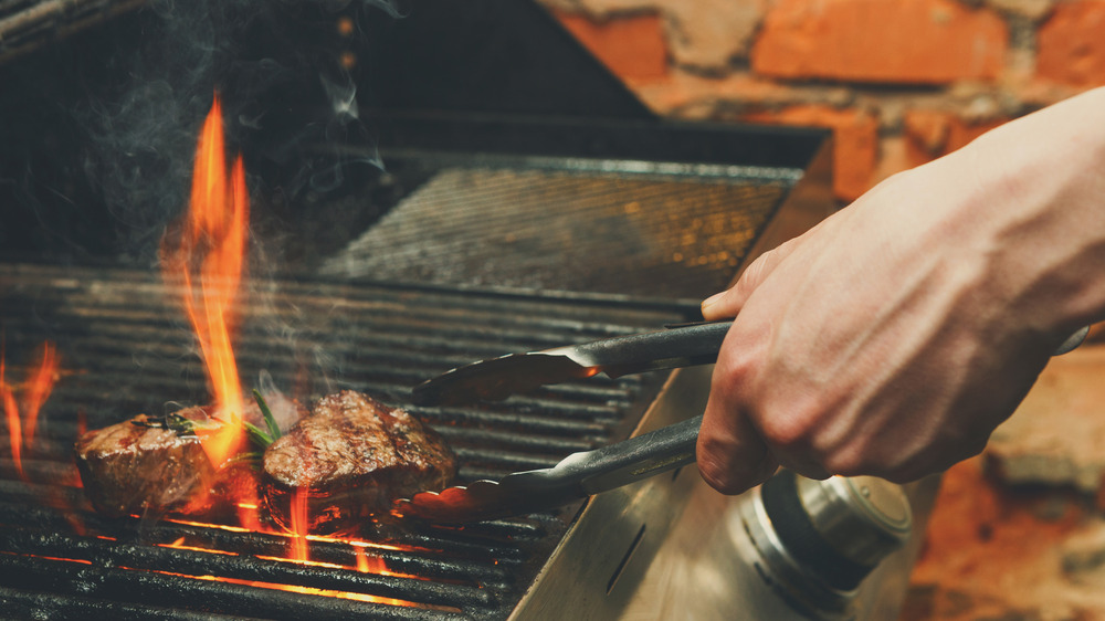 Mistakes People Make When Grilling Steak