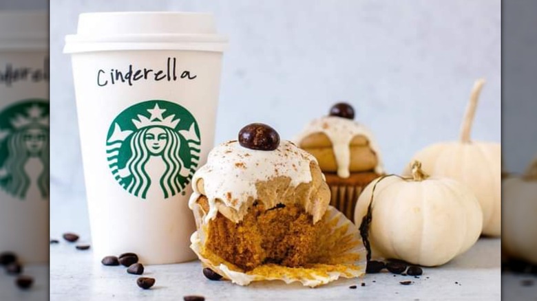 Cinderella latte with muffin