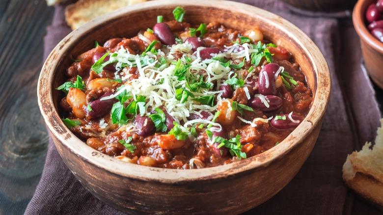 bowl of chili con carne