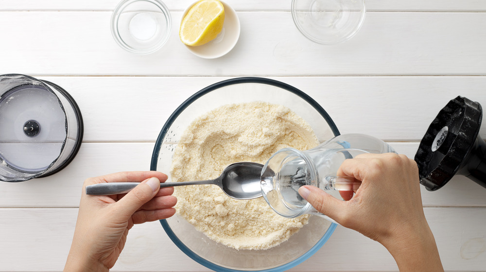 Making galette dough