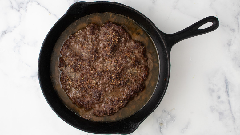 broiled ground beef in skillet